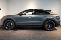 ポルシェ カイエンクーペ Turbo E-Hybrid Coupe with GT Package  PDCC ブルメスター リアアクスル OP307 中古車 中古車