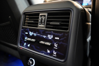 ポルシェ カイエンクーペ Turbo E-Hybrid Coupe with GT Package  PDCC ブルメスター リアアクスル OP307 中古車 中古車