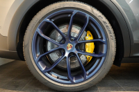 ポルシェ カイエンクーペ Turbo E-Hybrid Coupe with GT Package  PDCC ブルメスター リアアクスル OP307 中古車 中古車