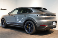 ポルシェ カイエンクーペ Turbo E-Hybrid Coupe with GT Package  PDCC ブルメスター リアアクスル OP307 中古車 中古車