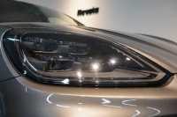 ポルシェ カイエンクーペ Turbo E-Hybrid Coupe with GT Package  PDCC ブルメスター リアアクスル OP307 中古車 中古車