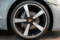 ポルシェ 911(Type992) Targa 4 PDK 左H OP623 ワンオーナー ヘリテージデザインPKG スポクロ スポエグ Fリフト 中古車 中古車