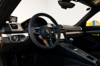 ポルシェ ケイマン(Type981) GT4 6MT 左H スポーツクロノ スポーツエグゾースト レザーインテリア/イエローステッチ 中古車 中古車