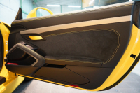 ポルシェ ケイマン(Type981) GT4 6MT 左H スポーツクロノ スポーツエグゾースト レザーインテリア/イエローステッチ 中古車 中古車