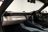 ポルシェ 911(Type991.2) Carrera PDK スポーツクロノ スポーツデザインフロントエプロン  レザーインテリア 20インチCarrera Sportホイール BOSEサウンド 中古車 中古車