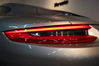 ポルシェ 911(Type991.2) Carrera PDK スポーツクロノ スポーツデザインフロントエプロン  レザーインテリア 20インチCarrera Sportホイール BOSEサウンド 中古車 中古車