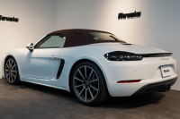 ポルシェ 718 ボクスター PDK 延長保証令和7年10月迄 スポーツエグゾースト 20インチカレラクラシック ティンテッドテール 中古車 中古車