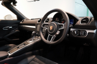 ポルシェ 718 ボクスター PDK 延長保証令和7年10月迄 スポーツエグゾースト 20インチカレラクラシック ティンテッドテール 中古車 中古車