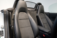 ポルシェ 718 ボクスター PDK 延長保証令和7年10月迄 スポーツエグゾースト 20インチカレラクラシック ティンテッドテール 中古車 中古車