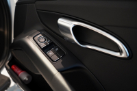 ポルシェ 718 ボクスター PDK 延長保証令和7年10月迄 スポーツエグゾースト 20インチカレラクラシック ティンテッドテール 中古車 中古車