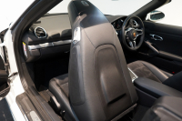 ポルシェ 718 ボクスター PDK 延長保証令和7年10月迄 スポーツエグゾースト 20インチカレラクラシック ティンテッドテール 中古車 中古車