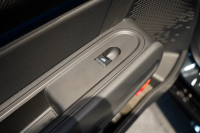 MINI(ミニ) ミニカントリーマン ALL4 JOHN COOPER WORKS TRIM ワンオーナー レジェンドグレー パフォーマンスブレーキ レッドスポーツストライプデカール 中古車 中古車