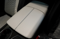 ランボルギーニ ウルス ベースグレード 左H カーボンエクステリア&インテリア パノラマルーフ Bang&Olufsen 中古車 中古車