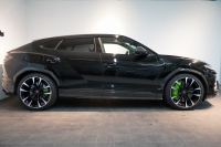 ランボルギーニ ウルス ベースグレード 左H カーボンエクステリア&インテリア パノラマルーフ Bang&Olufsen 中古車 中古車