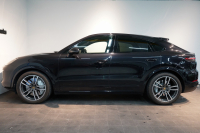 ポルシェ カイエンクーペ Turbo Tiptronic-S 延長保証2025年11月迄 PSMP付 PCSB ツートンレザーインテリア スポーツエグゾースト マトリクスLED 中古車 中古車