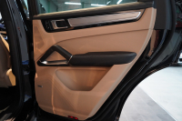 ポルシェ カイエンクーペ Turbo Tiptronic-S 延長保証2025年11月迄 PSMP付 PCSB ツートンレザーインテリア スポーツエグゾースト マトリクスLED 中古車 中古車