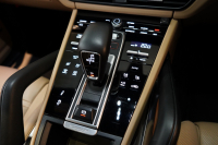 ポルシェ カイエンクーペ Turbo Tiptronic-S 延長保証2025年11月迄 PSMP付 PCSB ツートンレザーインテリア スポーツエグゾースト マトリクスLED 中古車 中古車