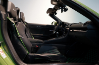 ポルシェ 718スパイダー 6MT ワンオーナー 左H PTSカラー/オリーブグリーン PCCB レザーインテリア 中古車 中古車