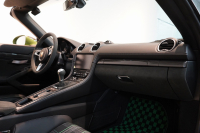 ポルシェ 718スパイダー 6MT ワンオーナー 左H PTSカラー/オリーブグリーン PCCB レザーインテリア 中古車 中古車