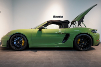 ポルシェ 718スパイダー 6MT ワンオーナー 左H PTSカラー/オリーブグリーン PCCB レザーインテリア 中古車 中古車