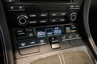 ポルシェ 718スパイダー 6MT ワンオーナー 左H PTSカラー/オリーブグリーン PCCB レザーインテリア 中古車 中古車