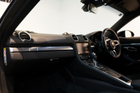 ポルシェ 718 ケイマン S PDK スポクロ スポエグ レザーインテリア×Sport-Tex PDLS+付LEDヘッドライト 中古車 中古車