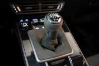 ポルシェ 911(Type992) Carrera T 7MT ワンオーナー CarreraTインテリア スポーツデザイン マトリクスLED クレヨン 中古車 中古車