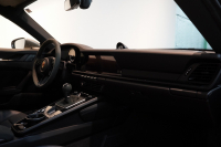 ポルシェ 911(Type992) Carrera T 7MT ワンオーナー CarreraTインテリア スポーツデザイン マトリクスLED クレヨン 中古車 中古車