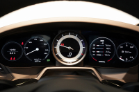 ポルシェ 911(Type992) Carrera T 7MT ワンオーナー CarreraTインテリア スポーツデザイン マトリクスLED クレヨン 中古車 中古車