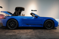 ポルシェ 911(Type992) Carrera Cabriolet PDK 後期モデル(Type992.2) ワンオーナー OP253 ルガーノブルー スポクロ スポエグ 20/21インチRSSpyderホイール 中古車 中古車