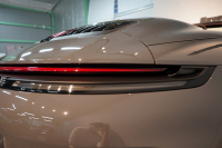 ポルシェ 911(Type992) Carrera Cabriolet 後期モデル(Type992.2) ワンオーナー OP432万 スポクロ スポエグ クラブレザー Fリフト 中古車 中古車