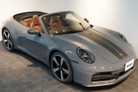 ポルシェ 911(Type992) Carrera Cabriolet 後期モデル(Type992.2) ワンオーナー OP432万 スポクロ スポエグ クラブレザー Fリフト 中古車 中古車