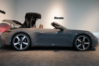 ポルシェ 911(Type992) Carrera Cabriolet 後期モデル(Type992.2) ワンオーナー OP432万 スポクロ スポエグ クラブレザー Fリフト 中古車 中古車