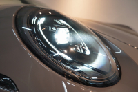 ポルシェ 911(Type992) Carrera Cabriolet 後期モデル(Type992.2) ワンオーナー OP432万 スポクロ スポエグ クラブレザー Fリフト 中古車 中古車