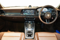 ポルシェ 911(Type992) Carrera Cabriolet 後期モデル(Type992.2) ワンオーナー OP432万 スポクロ スポエグ クラブレザー Fリフト 中古車 中古車